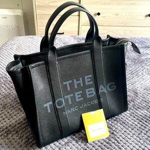 Marc Jacobs Medium Tote Bag in Leather